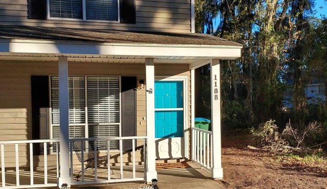2 Miles From Parris Island - 3 Miles From Downtown Beaufort