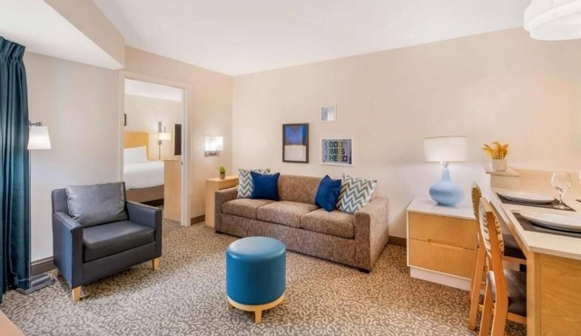 2 Pet-Loving Apartment-Style Suites – Shop Near Charlotte Premium Outlets