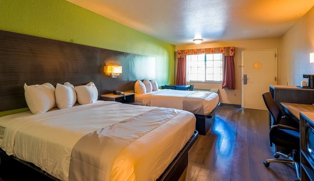 2 Queen Bed|Non smoking