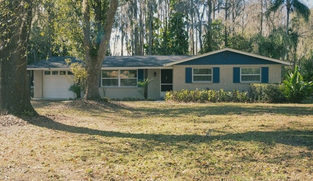 2 separate homes, each 3-bed 2 bath one on Lake and are only a 5-min. car ride.