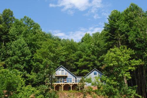 24 Private Acres: Trails/Hot Tub Near Blowing Rock