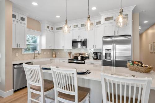 240 Olive Shell Court