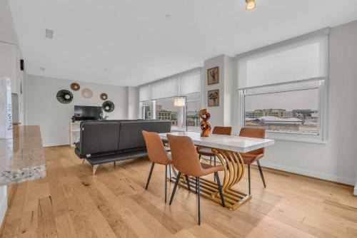 2BR Furnished Apartment near Smithsonian apts
