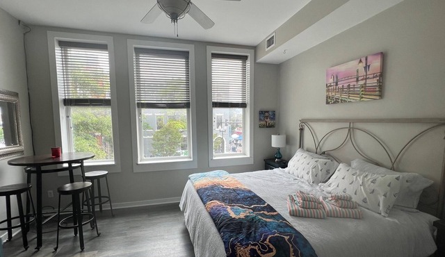 2nd Floor STREETVIEW Studio Market St building. Close to all things downtown!