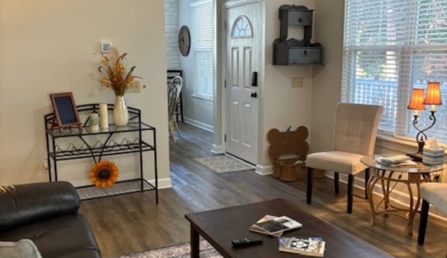 3-bedroom/3 Bath townhome in charming Wilmington. Quiet, Family and Dog Friendly