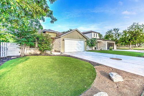 3BD Escape for 8 with Fire Pit & Patio Near Lake LBJ