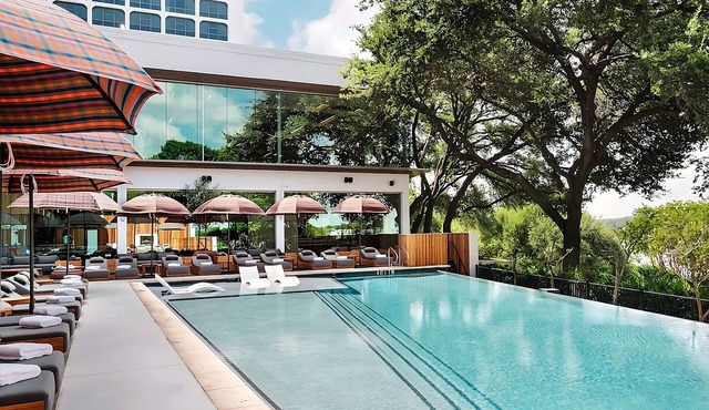 3x Lakeside Double Queen Room at The LINE Hotel Austin, Outdoor Swimming Pool!