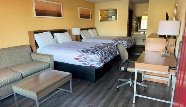 4 Convenient Rooms Near I-95 – Great for Family Adventures