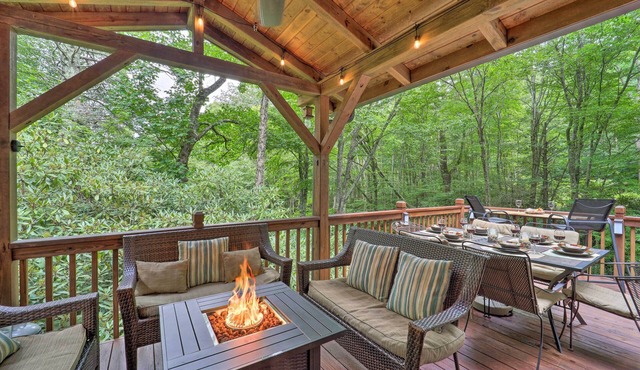 4 Mi to Sugar Mtn: 'Rocky Creek Cabin' w/Hot Tub