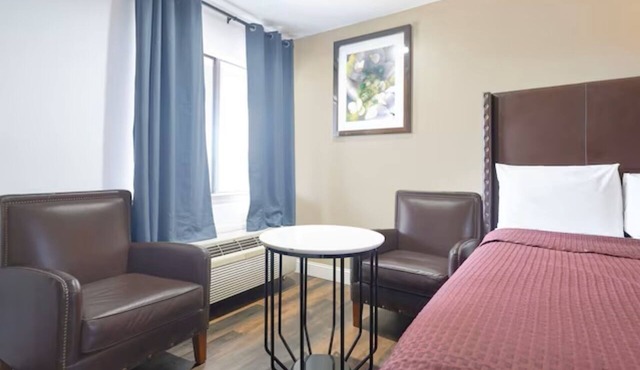 4 Relaxing Units | Feel at Home on the Road in San Augustine