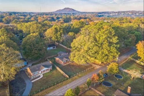 472 Cozy 5 Bedrooms Spacious Outdoor Area