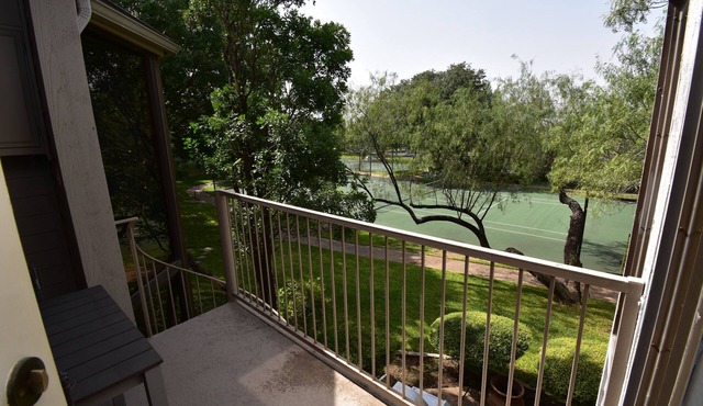 4bed 4bath Lakeway Condo