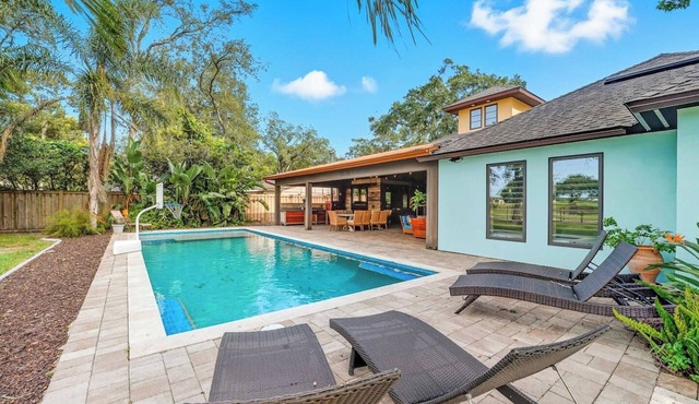 4BR Beach Home w/Private Pool & Golf Course Views