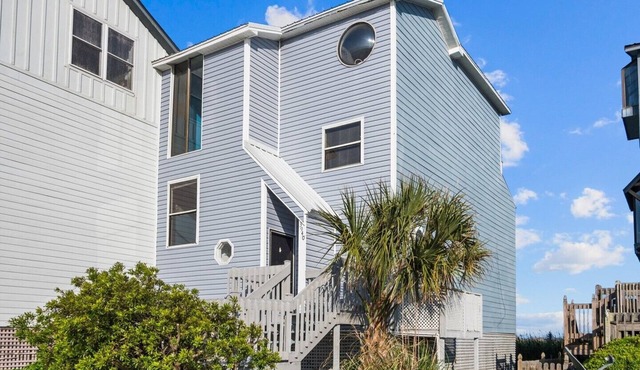 4BR House in North Topsail Beach with Ocean & Sound Views