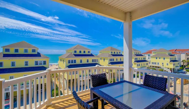 6 Bedroom 5 Bath Ocean Views, Private Elevator, 2 Master Suites, Community Pool