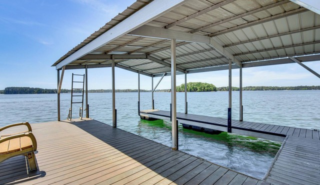6 Mi to South Cove Boat Ramp! Lake Keowee Escape