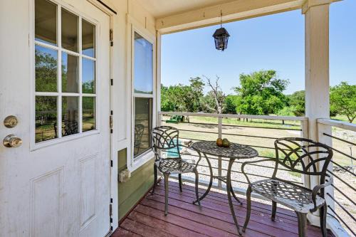 6 Mi to Topsey Exotic Ranch: Retreat on 12 Acres!