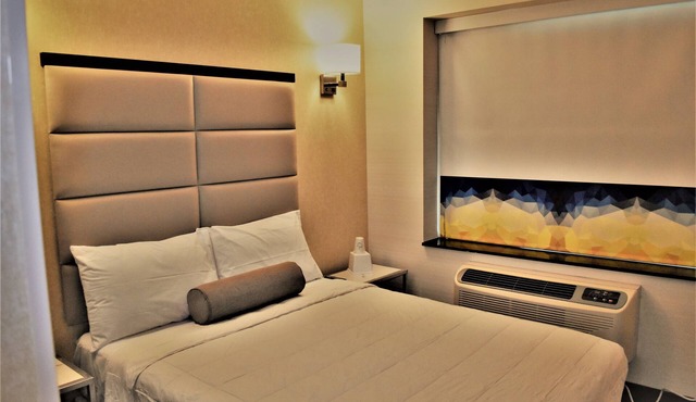 7 Days Hotel Bronx
