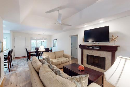 70 Inlet Cove Cottage