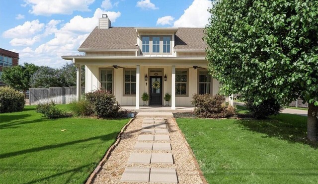 8th Street Cottage