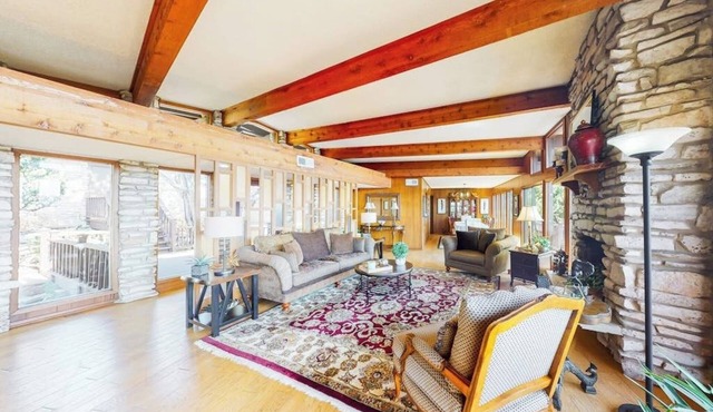 A King's View of Hill Country: Scenic Home w/End-to-End Deck