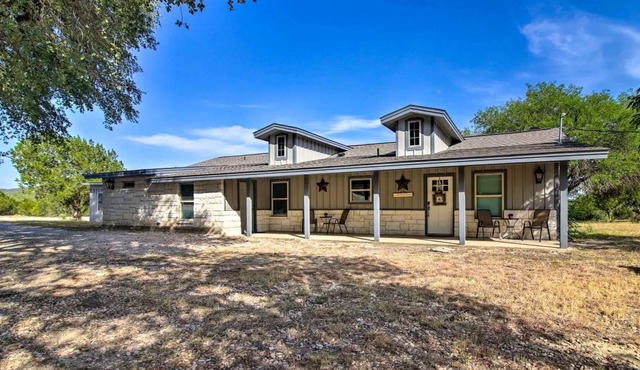 A Slice of Paradise: Newly Remodeled Rental on 25 Acres in Marble Falls, Texas