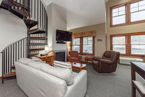 A306 Studio & Loft Standard View