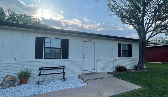 Abilene Restful Retreat – 2BR/2BA Cozy Stay in Prime Location