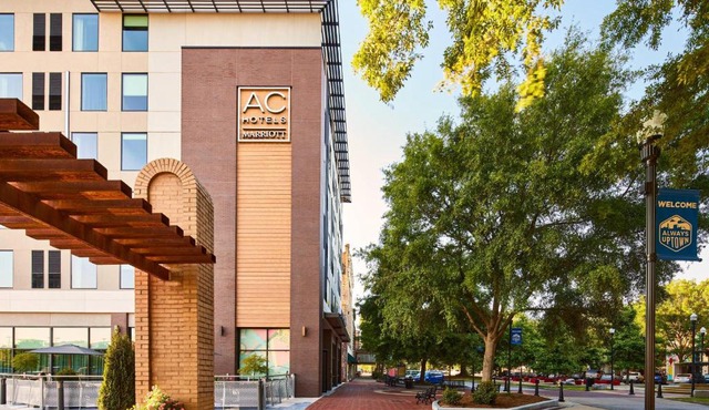 AC Hotel by Marriott Columbus Downtown