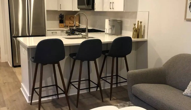 Amazing 2 bedroom apt - centrally located in DC!nn