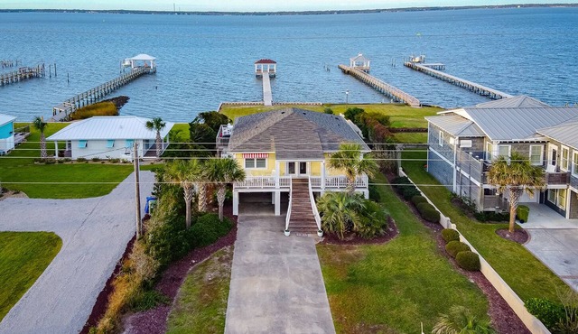Amazing Sound Front Cottage with Private Pier and In-Ground Pool!