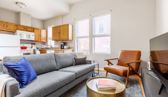 Ample Dupont Circle 1BR nr. U Street, Metro & Glen’s Mkt, by Blueground