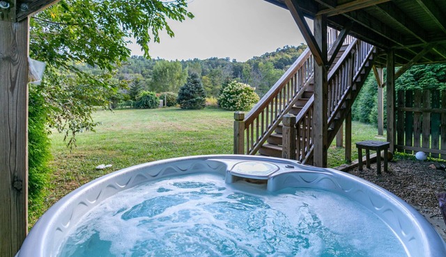 Andrews River Haven - River Front with hot tub-Cozy, Fun for Kids, Pet Friendly!