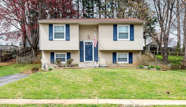Annapolis Home | Fenced Yard | Pool Table | 10 Guests