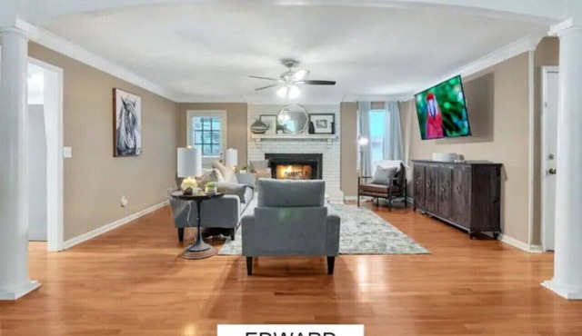 ATH - Sleeps 8 - 4 Beds - Pet friendly - Edward