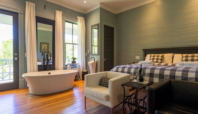 Auburn Bed and Breakfast