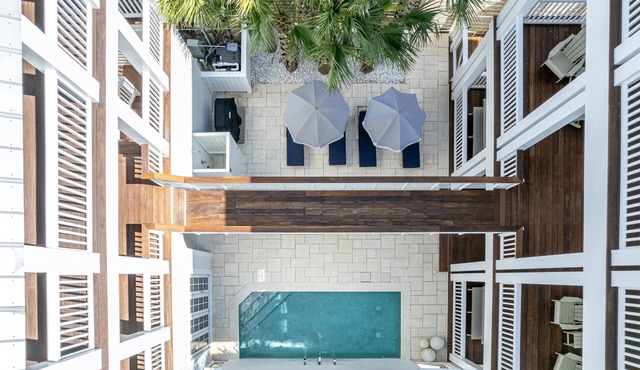 BEACH FRONT "Marlin House" Custom, Heated Private Pool, 10BR, Sleeps 22