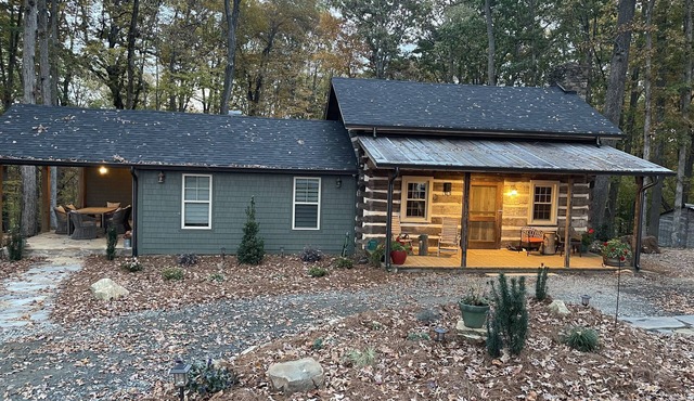 Beautiful 1800’s Cabin with newly renovated addition. WFU only 7 miles away.