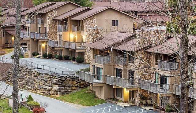 Beautiful Mountain Condo. Leaf peepers delight!
