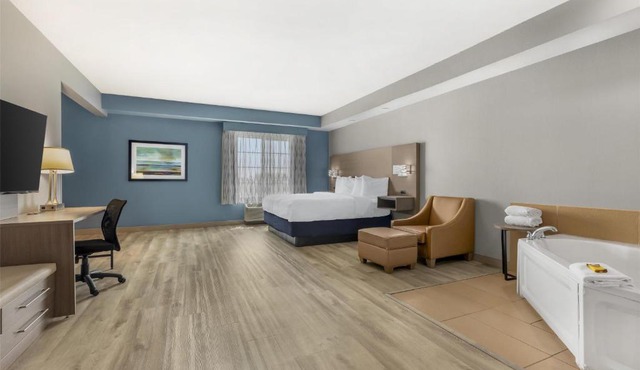 Best Western Plus Fort Worth Forest Hill Inn & Suites