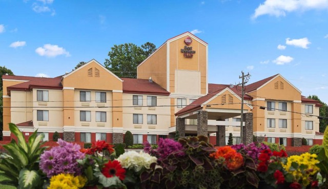 Best Western Plus Huntersville