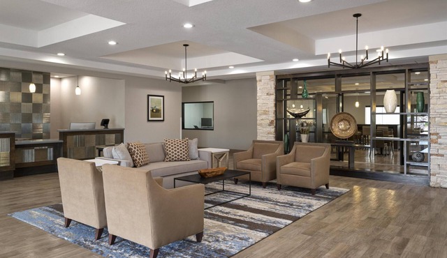 Best Western Plus College Station Inn & Suites