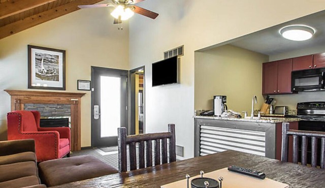 BLOCK Christmas Mtn Village 1br