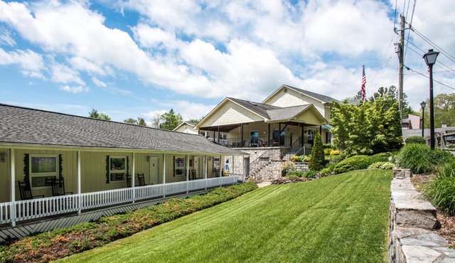 Boxwood Lodge Blowing Rock near Boone-University