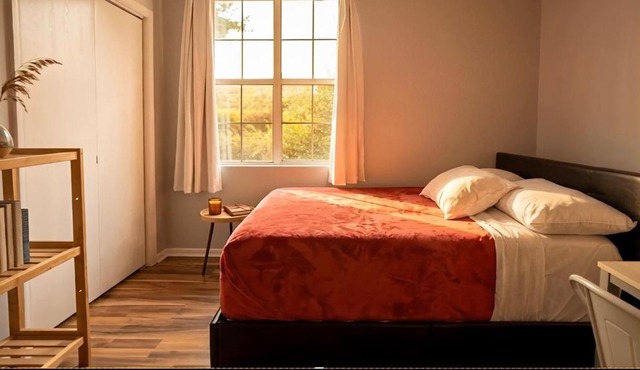 Bright 2BR Midtown Wilmington - Walk to Trader Joe's & Whole Foods, Top-Rated Location