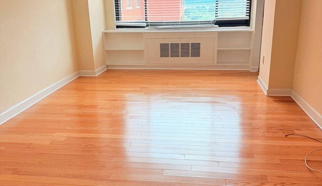 Bright Unfurnished Studio Steps from 3 Metro Lines