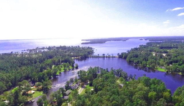 Cabin Cove on Lake Marion