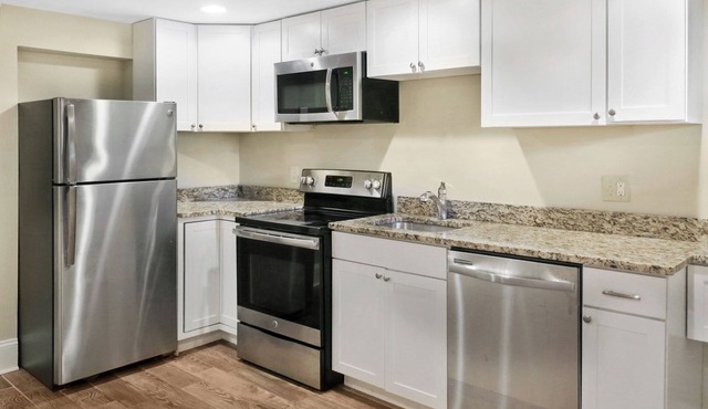 Capitol Hill East Suite