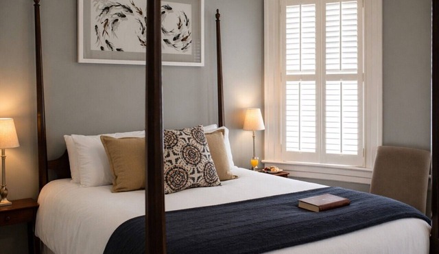 Captain’s Quarters Inn Downtown Edenton Queen Bed 2nd Floor