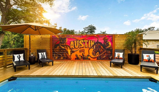Casa Bahia - Pool, Western Bar, HUGE Resort Backyard, Sleeps 17 across 3 units!